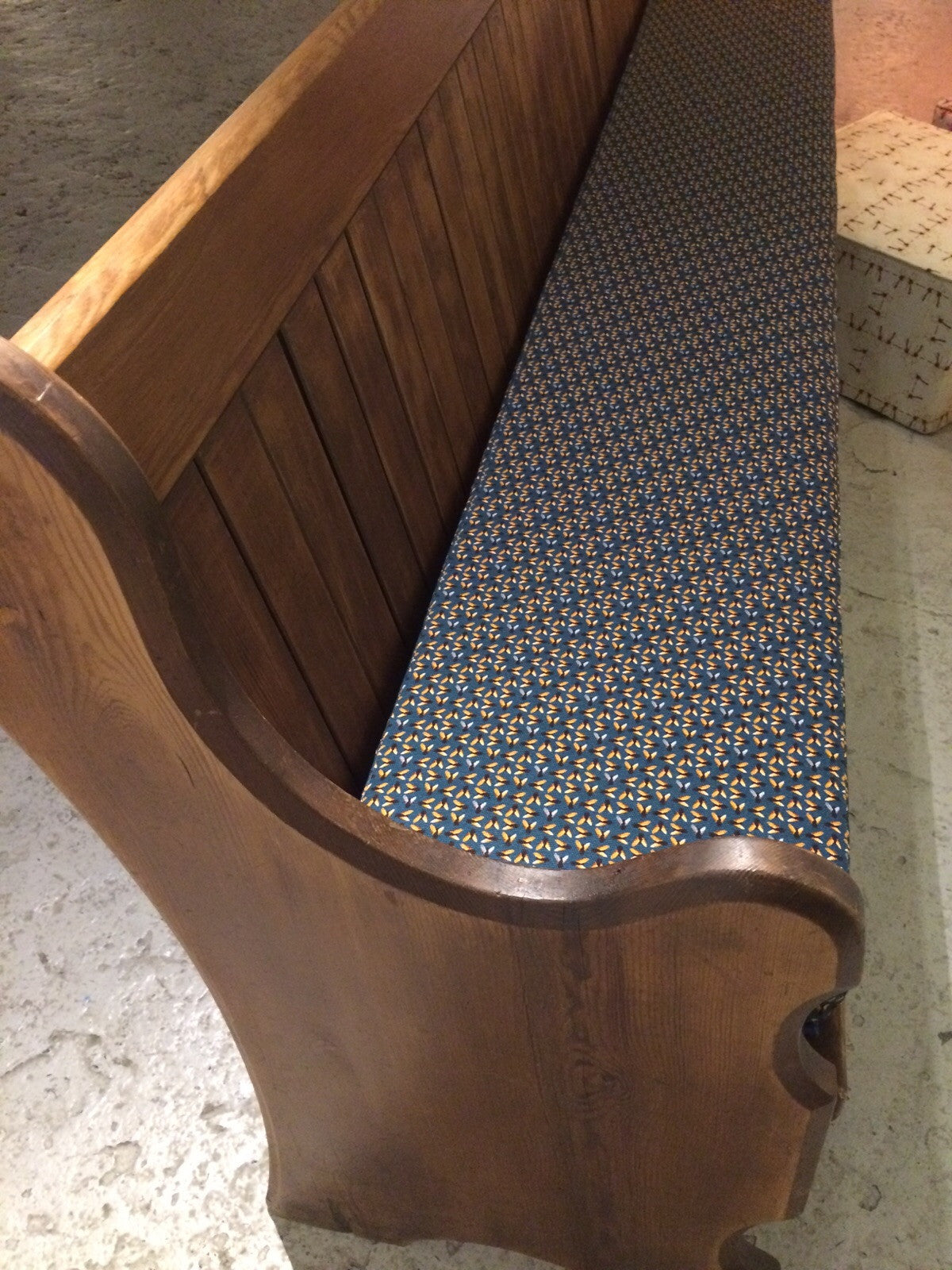 Church Pew & Kneelers - Wooden Fly